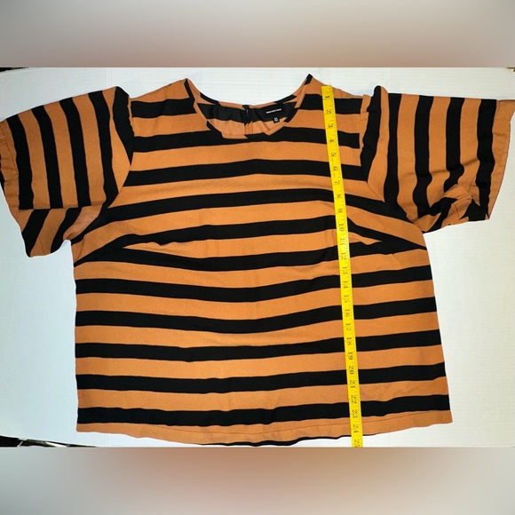WHO WHAT WEAR Orange Black Striped Silky Tee Blouse Short Bell Sleeves 2XL - Picture 4 of 9